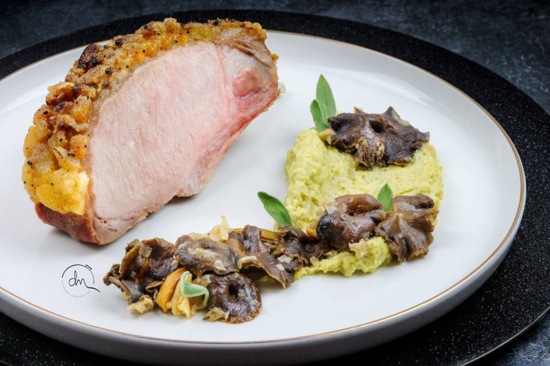 Côtes de Porc Noir de Bigorre AOP dans le filet