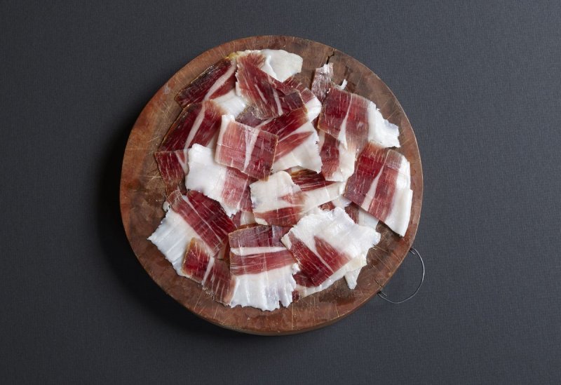 Jambon entier Porc Noir de Bigorre AOP
